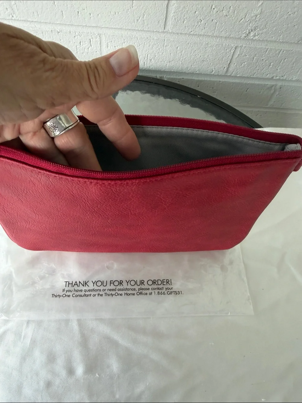 thirty-one Ruby Red Mini Pebble Pouch